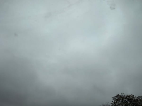 A PHOTO OF A CLOUDY SKY